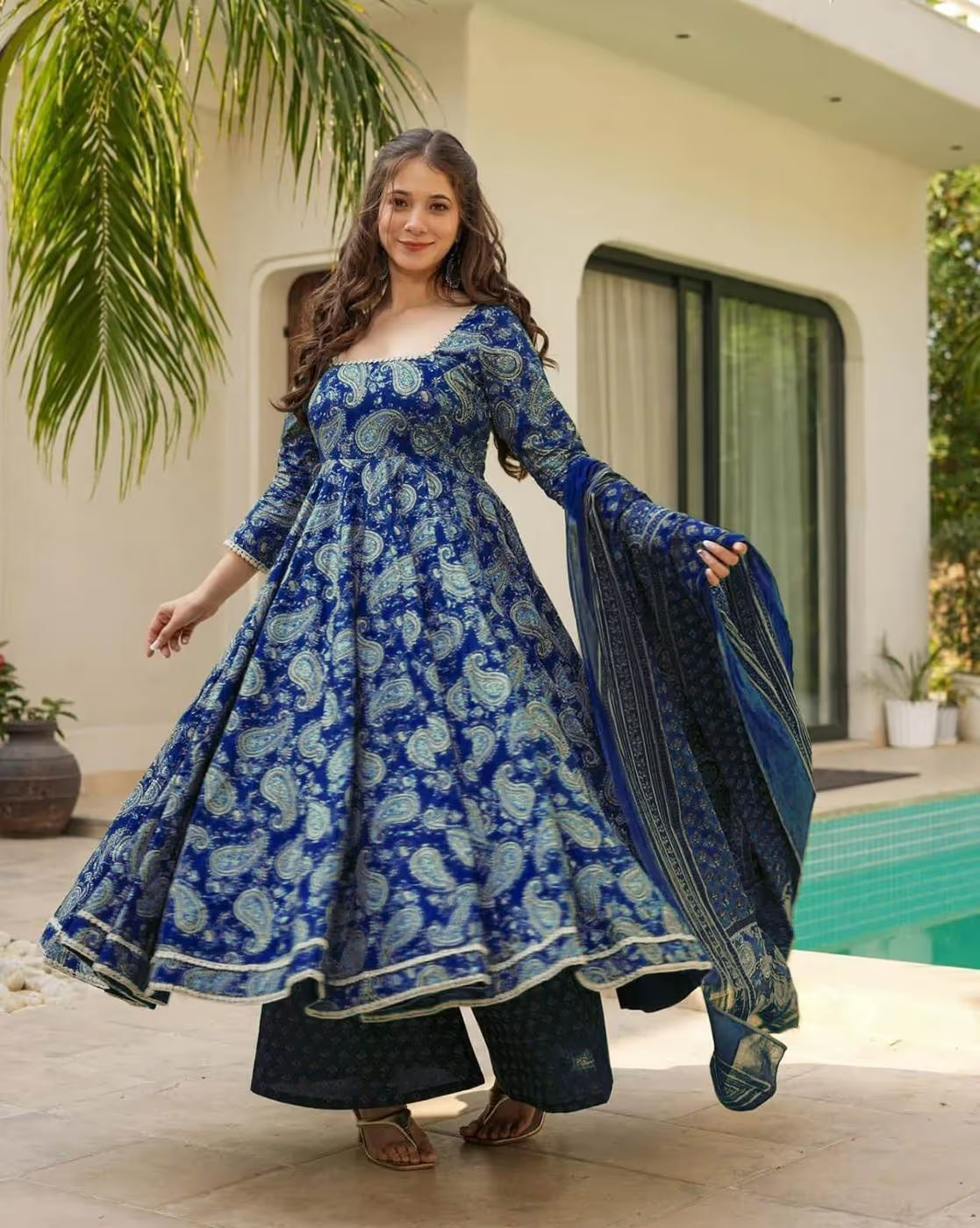 Women Paisley Print Anarkali Kurta Suit Set